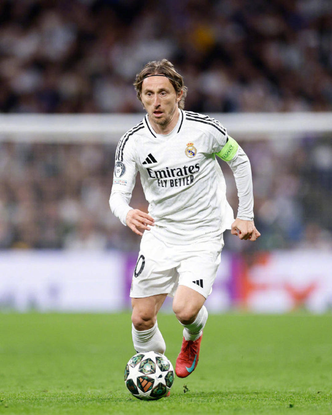 齐沃：我们不会怀疑劳塔罗的重要性，我和他每天都拥抱